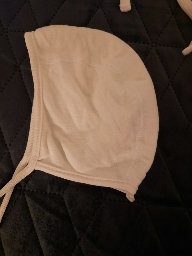 Luonnonvaalea lakki vauvalle koko n 74cm