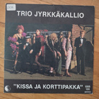 Trio Jyrkkäkallio-Kissa ja Korttipakka/When the James go mar - pikkukuva 1