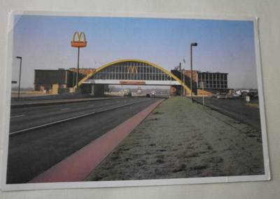 Oklahoma, maailman suurin McDonalds, väripk, ei p.