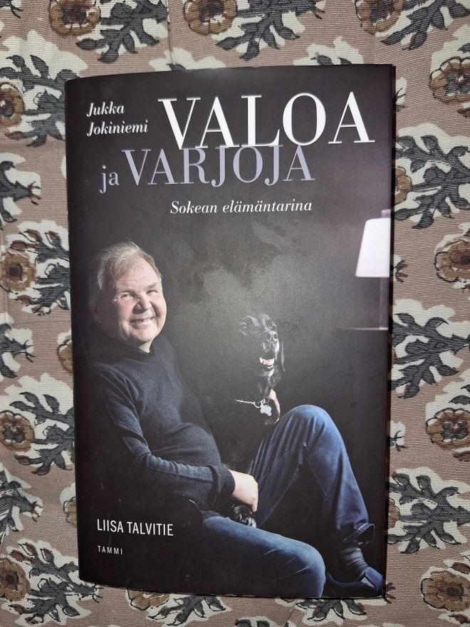 Liisa Talvitie : Jukka Jokiniemi Valoa ja varjoja