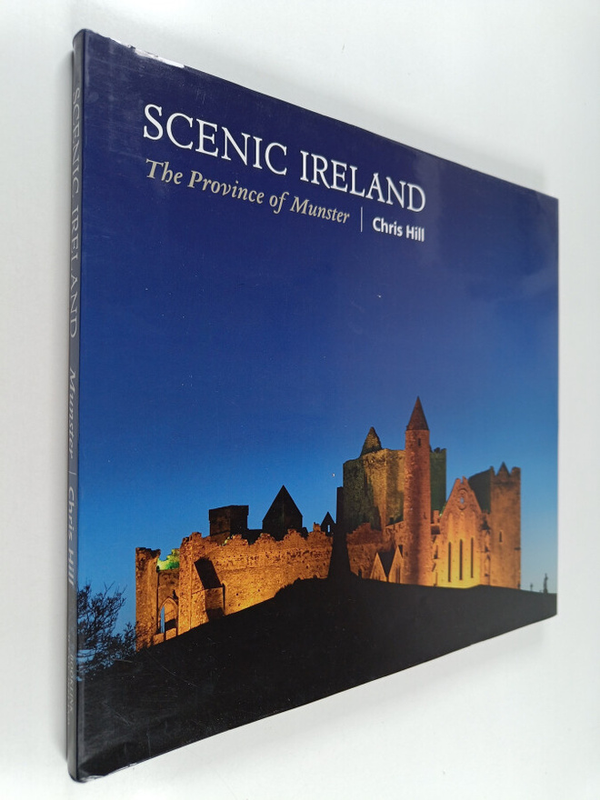 Christopher Hill ym. : Scenic Ireland - The Province of M...