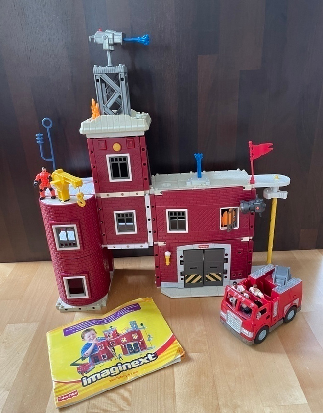 Fisher Price imaginext paloasema