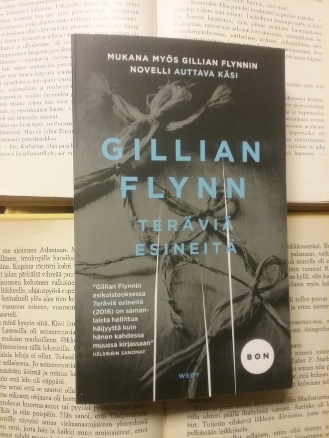 Gillian Flynn - Teräviä esineitä (pokkari)