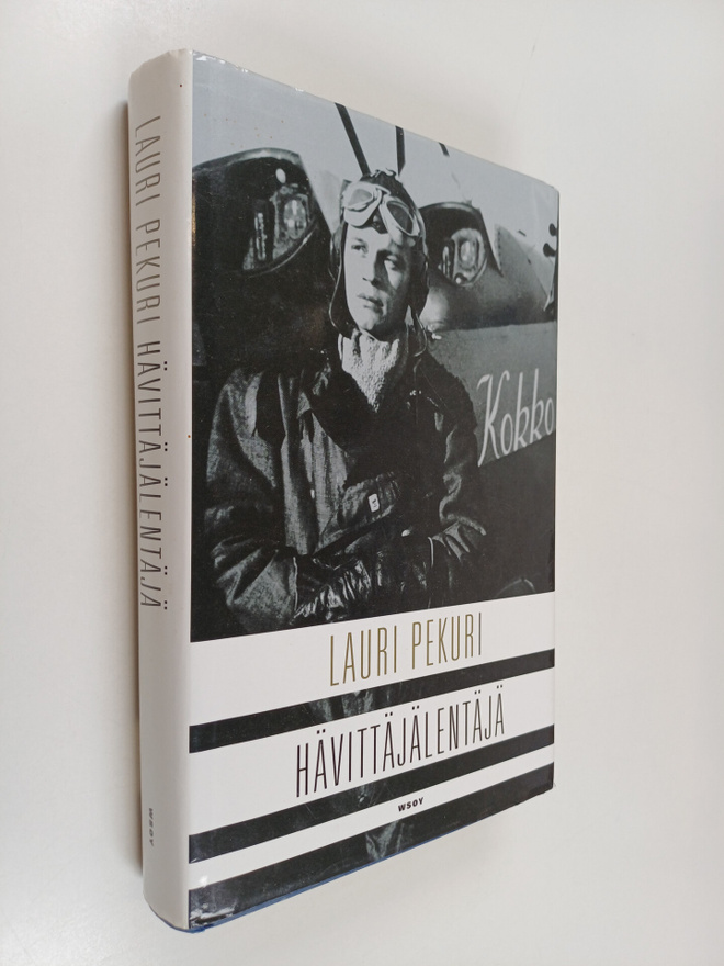 Lauri Pekuri : Hävittäjälentäjä