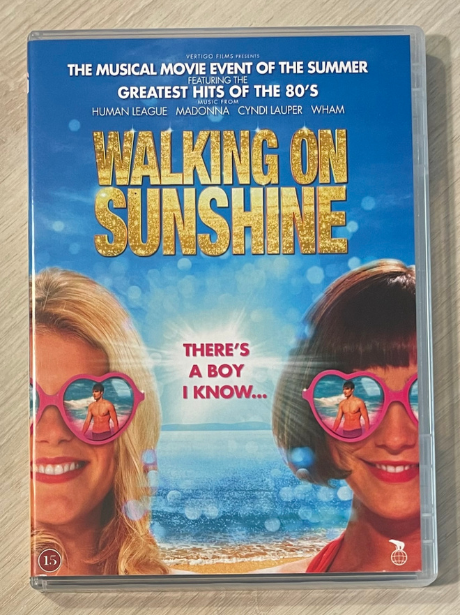 Walking on Sunshine (2014) romanttinen komediamusikaali
