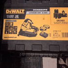 Naulain DeWalt DCN692P2. 18 V 1x5,0 Ah - pikkukuva 3