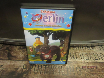 Velhokoira Merlin telttailee ja muita seikkailuja (DVD)
