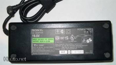 Sony Vaio Kannettavan laturi 19.5V 4.7A 90W, UUSI
