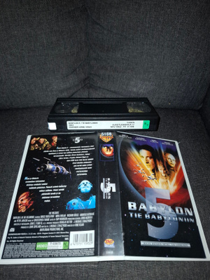Babylon 5 tie babyloniin