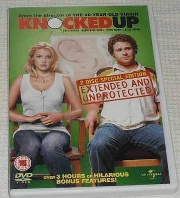 PAKSUNA (Seth Rogen, Katherine Heigl)***