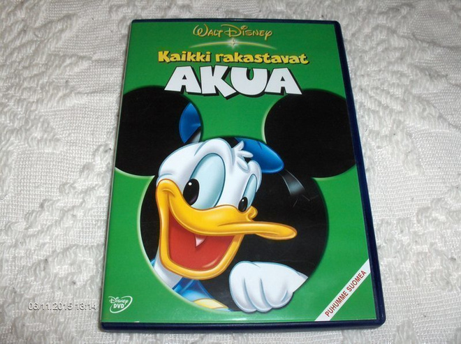 Disney "KAIKKI RAKASTAVAT AKUA" DVD