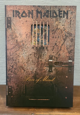 Iron Maiden: Piece Of Mind - Deluxe Edition Comic Sealed Z2