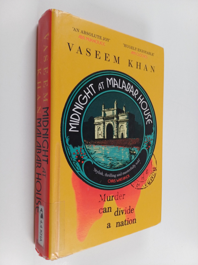Vaseem Khan : Midnight at Malabar House