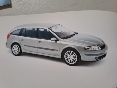 Renault Laguna -esite, 2001