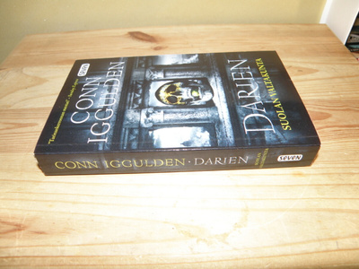 Conn Iggulden Darien suolan valtakunta (nidottu)