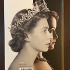 Robert Lacey The Crown : todellinen tarina - pikkukuva 2