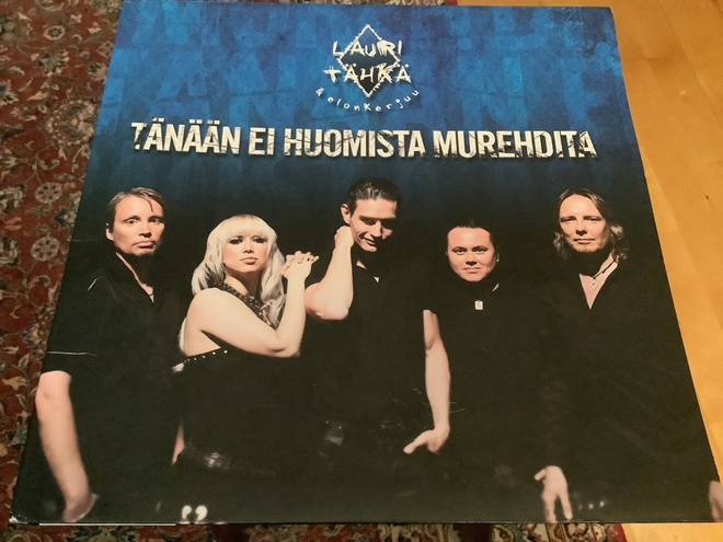 Lauri Tähkä & Elonkerjuu - Tänään Ei Huomista Murehditta