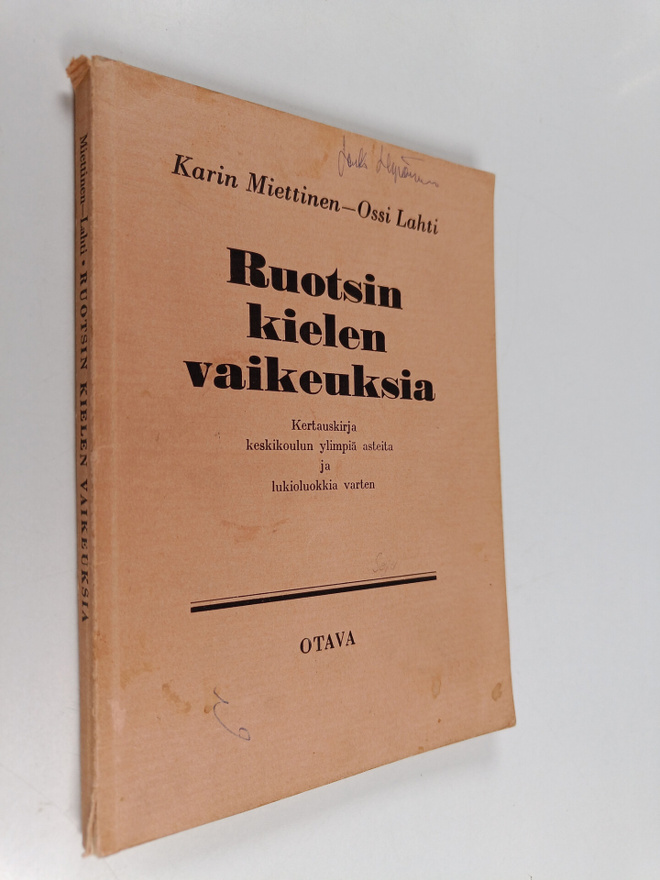 Karin Miettinen : Ruotsin kielen vaikeuksia