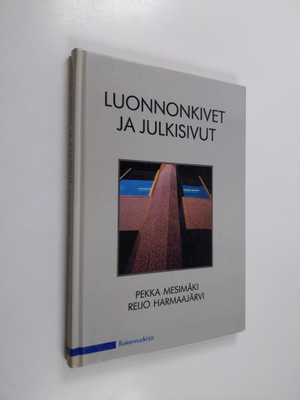 Pekka Mesimäki : Luonnonkivet ja julkisivut
