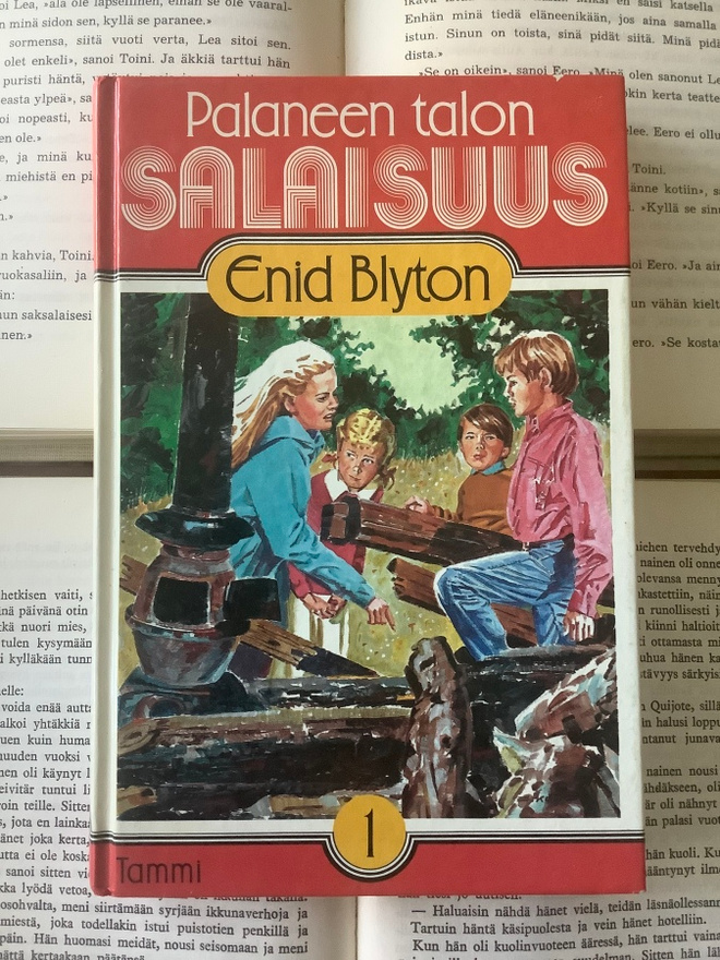 Enid Blyton - Palaneen talon salaisuus (sid.)