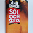 Åke Edwardson : Sol och skugga : [kriminalroman] - pikkukuva 1