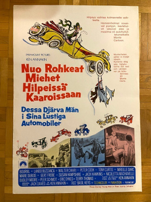 Vanha elokuvajuliste: Nuo rohkeat miehet hilpeissä...
