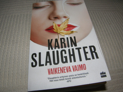 Karin Slaughter Vaikeneva vaimo  -pok