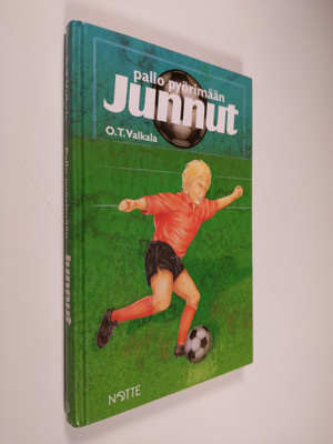 O.T Valkala : Pallo pyörimään junnut