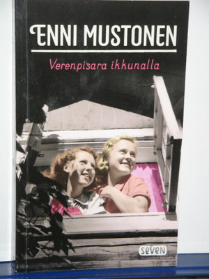 Enni Mustonen : Verenpisara ikkunalla