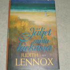 Lennox: Jäljet rantahiekassa - pikkukuva 1