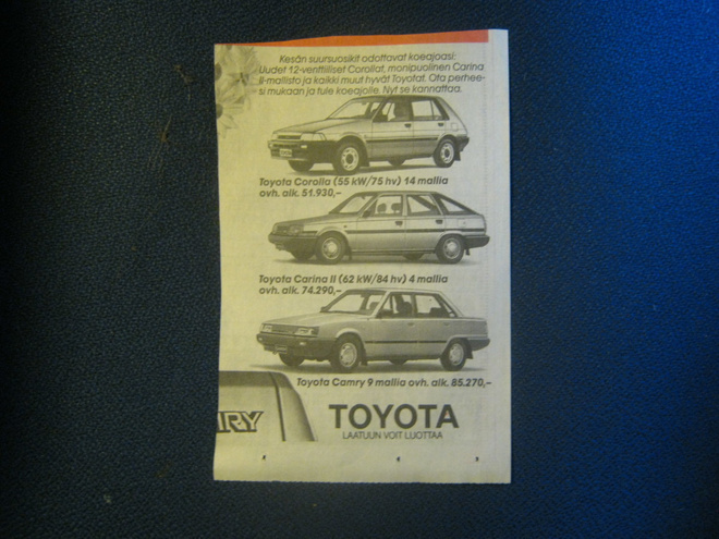 mainos Toyota Corolla Carina Camry