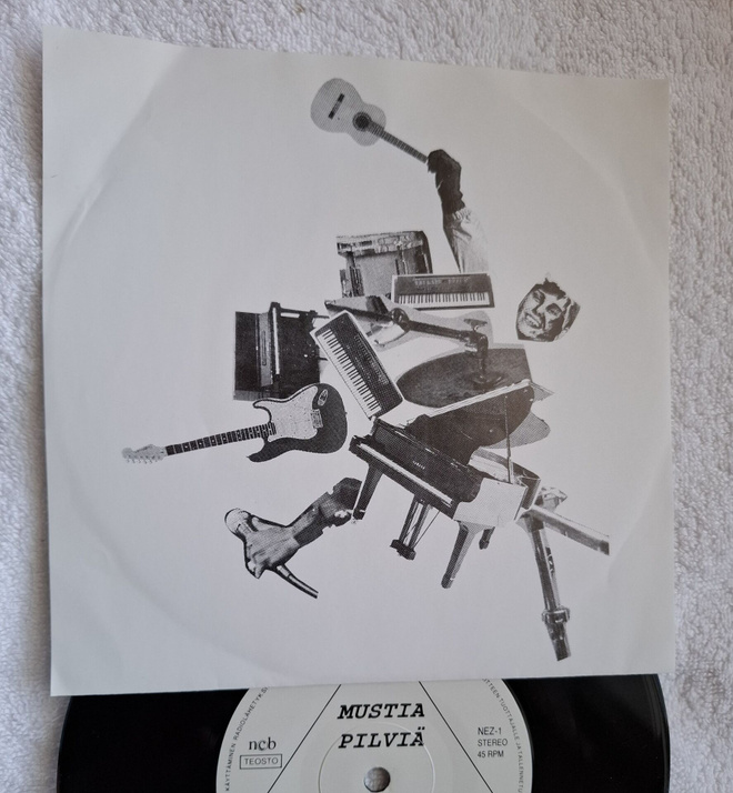 Nezer  – Mustia Pilviä / Nyt 7" single
