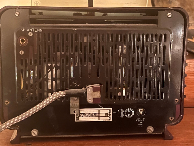 Philips Radio BX272U 1940 luvulta