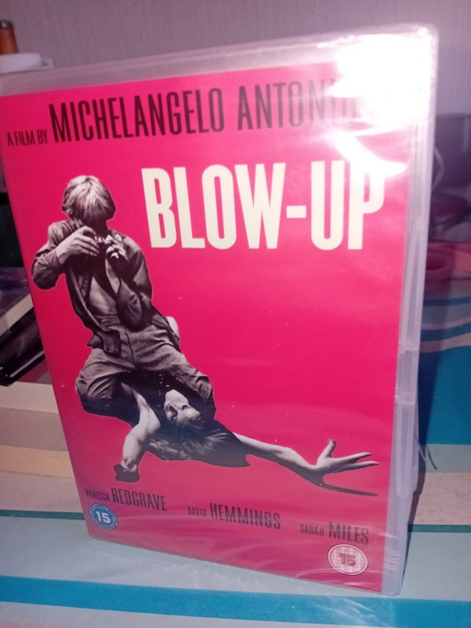 DVD BLOW UP ( UUSI  ) SIS POSTIKULU