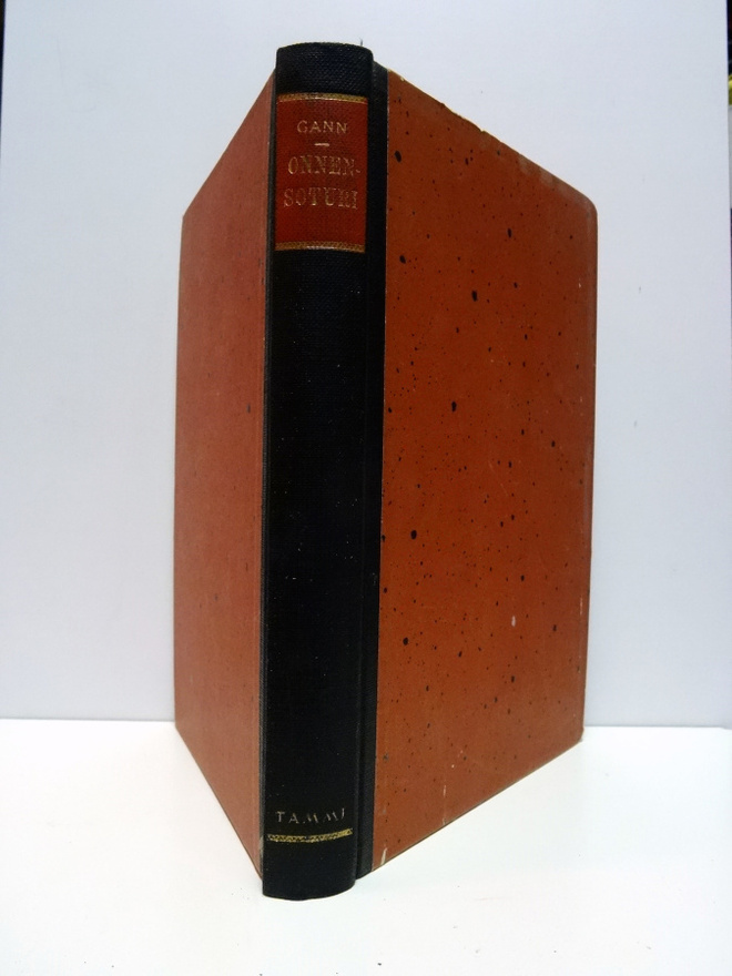 Ernest K. Gann: Onnensoturi (1.p)