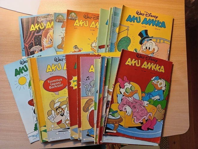 Aku Ankka lehtiä vuodelta 1997