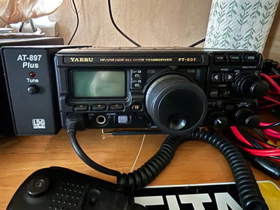 Yaesu ft897d