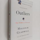 Malcolm Gladwell : Outliers - The Story of Success - pikkukuva 1