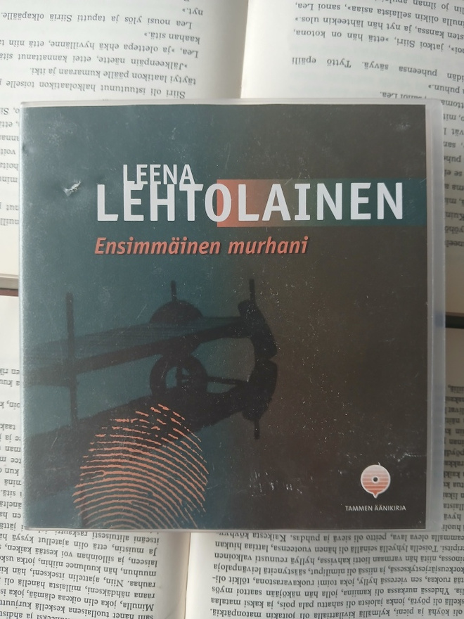 Leena Lehtolainen - Ensimmäinen murhani (äänikirja, CD)