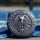 Mannerheim MLL Hopeinen merkki. Numeroitu. Halkaisija - 19 m - pikkukuva 2