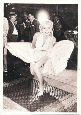 MARILYN MONROE - postikortti