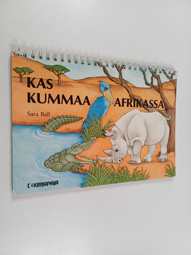 Sara Ball : Kas kummaa Afrikassa