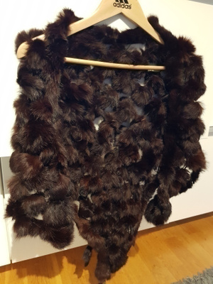 Tummanruskea Turkishuivi / Huivi / Turkis Shaali kania