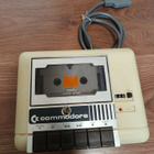 COMMODORE KASETTIASEMA+3 JOYSTICKIA JA PELI - pikkukuva 2