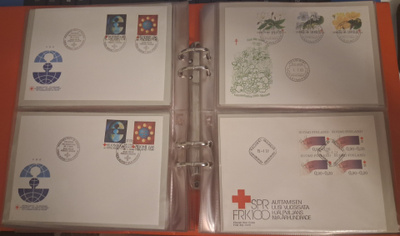 Lape hyväkuntoinen FDC-kuori kansio + 80 kuorta