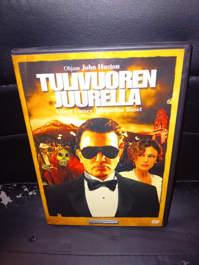 DVD Tulivuoren juurella  ( SIS POSTIKULU )