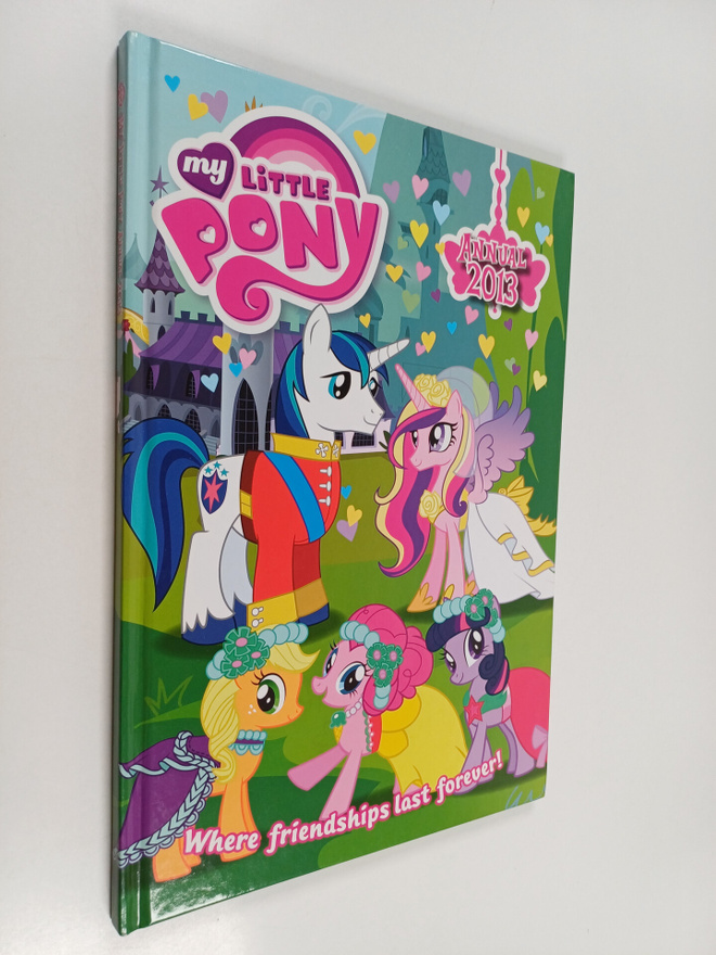 Signature Publishing : My Little Pony Annual 2013