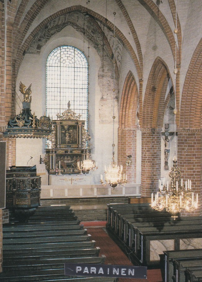 KIRKKOKORTTI - PARAISTEN KIRKKO - SISÄKUVA - 3