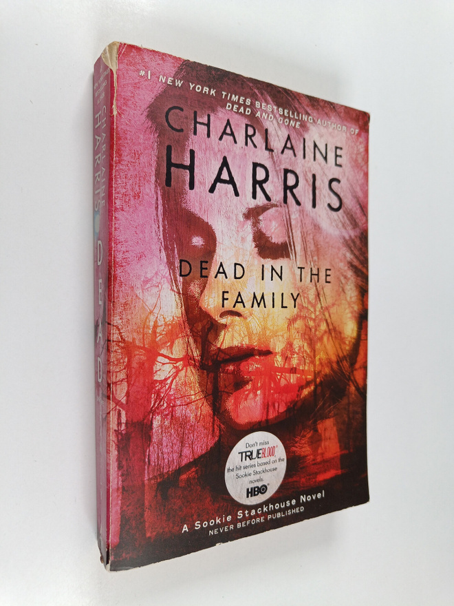 Charlaine Harris : Dead in the family