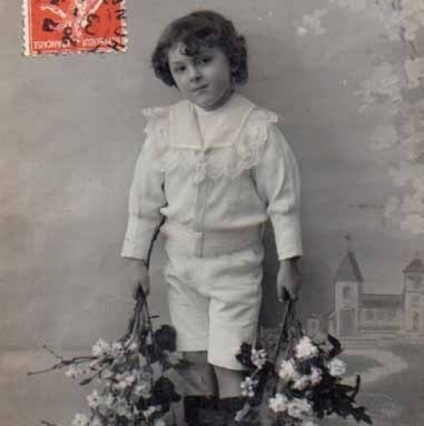 LAPSI / Hurmaava pikku herrasmies ja pitsikaulukset. 1900-l.